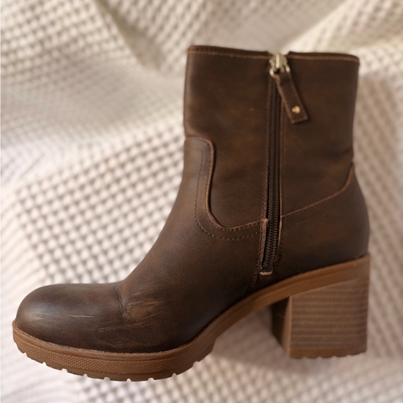 Dr. Scholl’s Women’s Brown Chunky Heel Ankle Boots - Picture 4 of 6